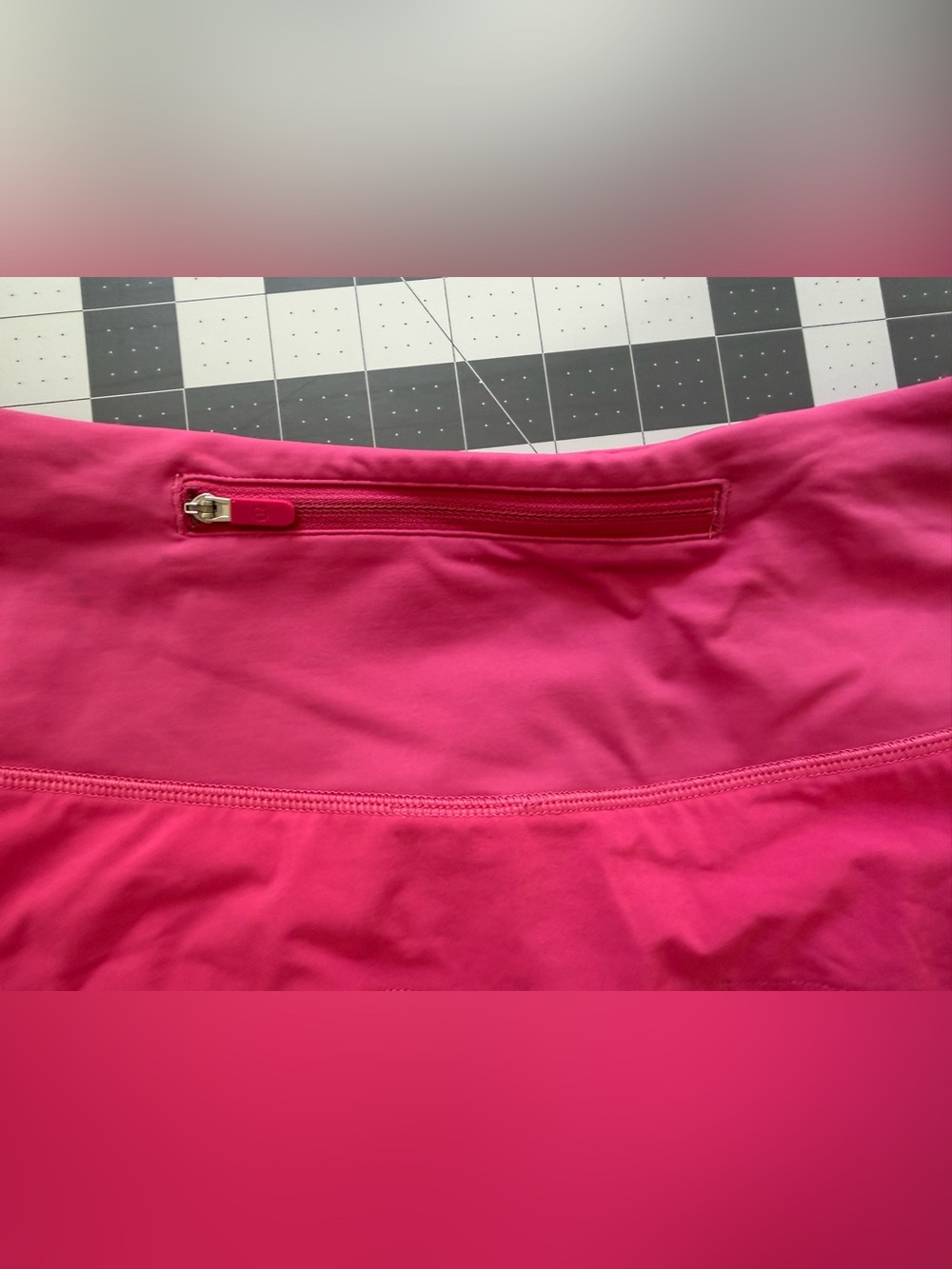 lululemon athletica Hot Pink Athletic Running Shorts - Picture 4 of 5